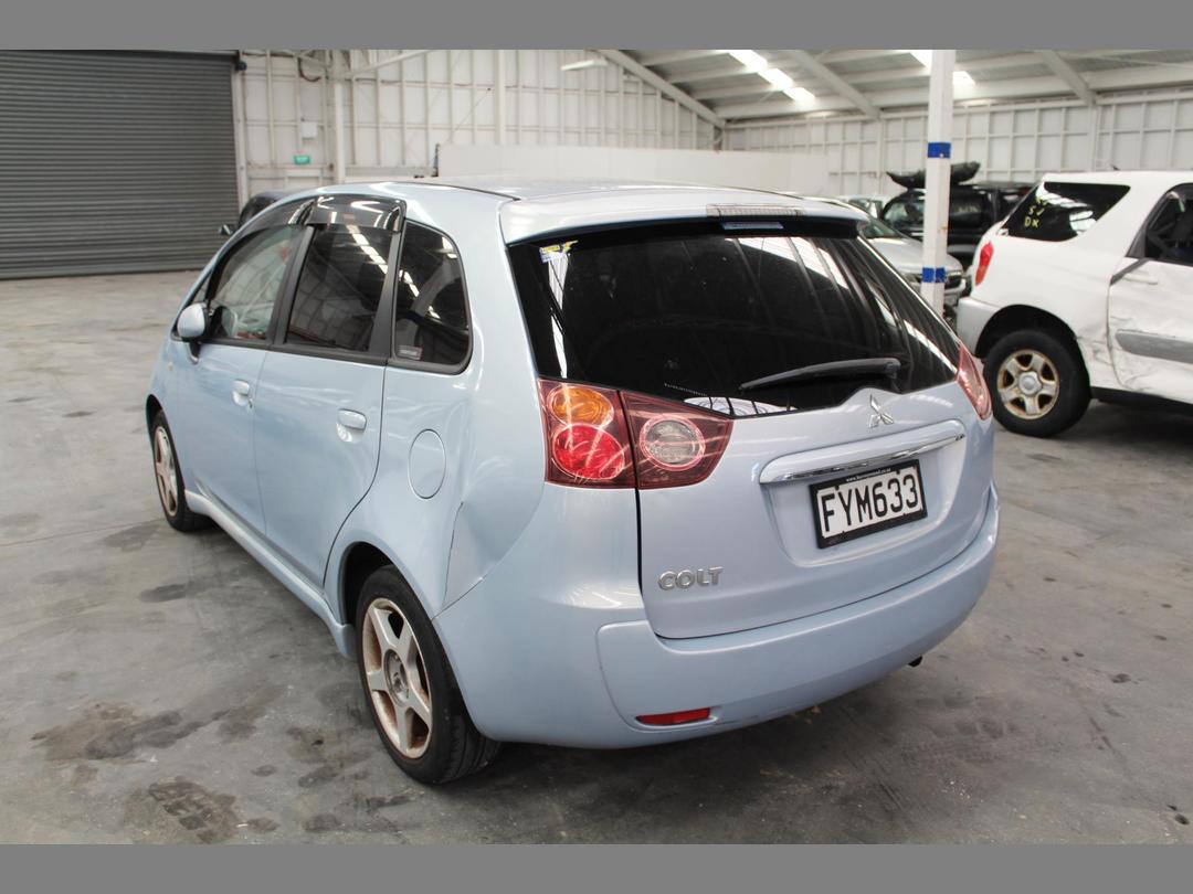 Photo '6' of Mitsubishi Colt