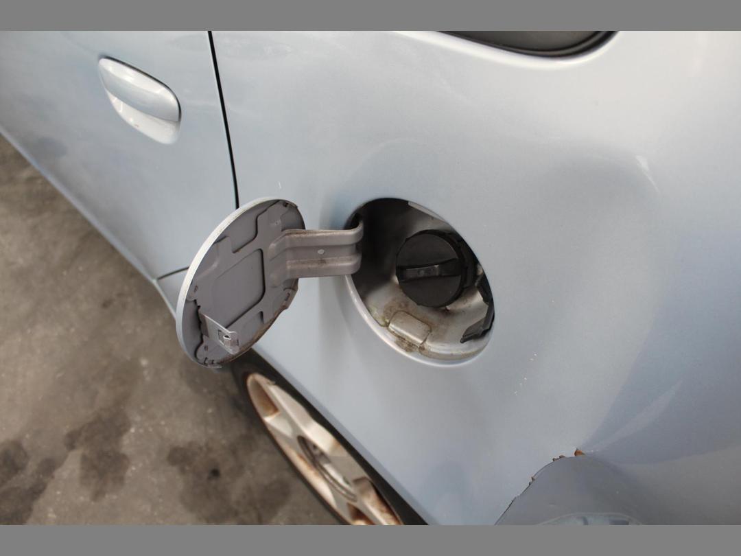 Photo '18' of Mitsubishi Colt