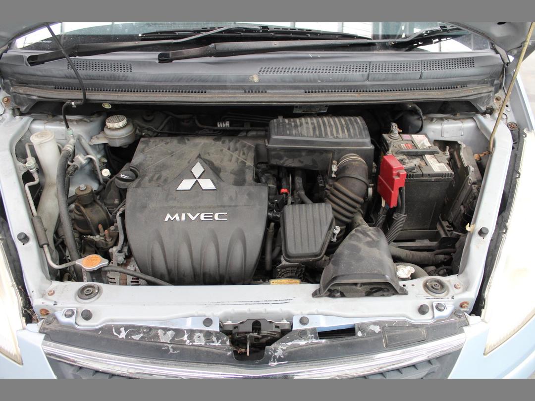 Photo '19' of Mitsubishi Colt