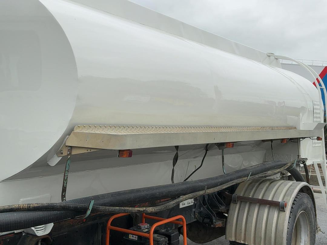 Photo '28' of Mitsubishi FM220 Tanker