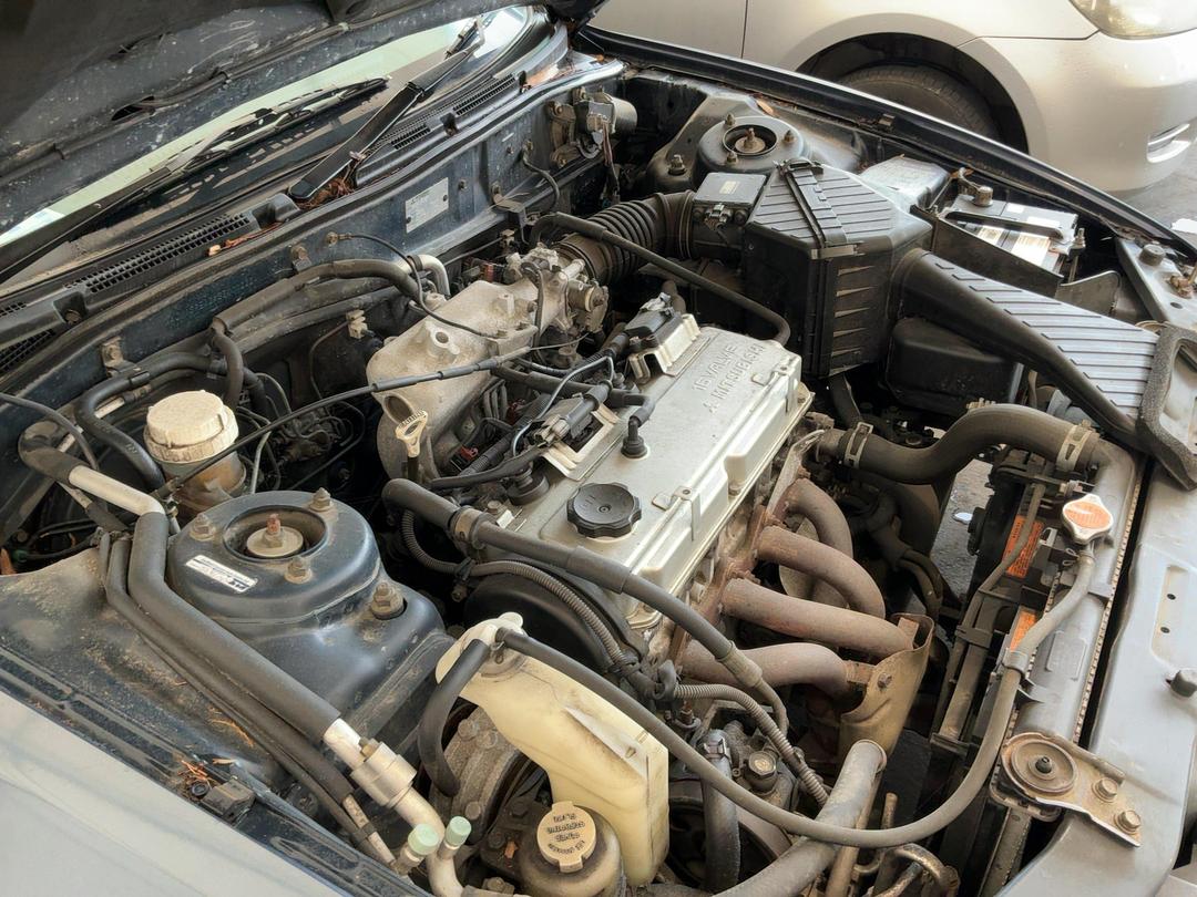 Photo '12' of Mitsubishi Galant