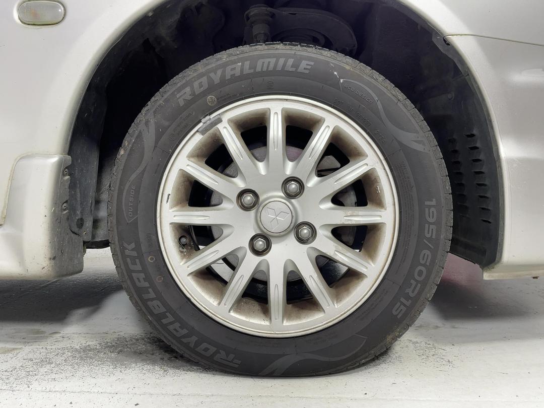 Photo '9' of Mitsubishi Galant