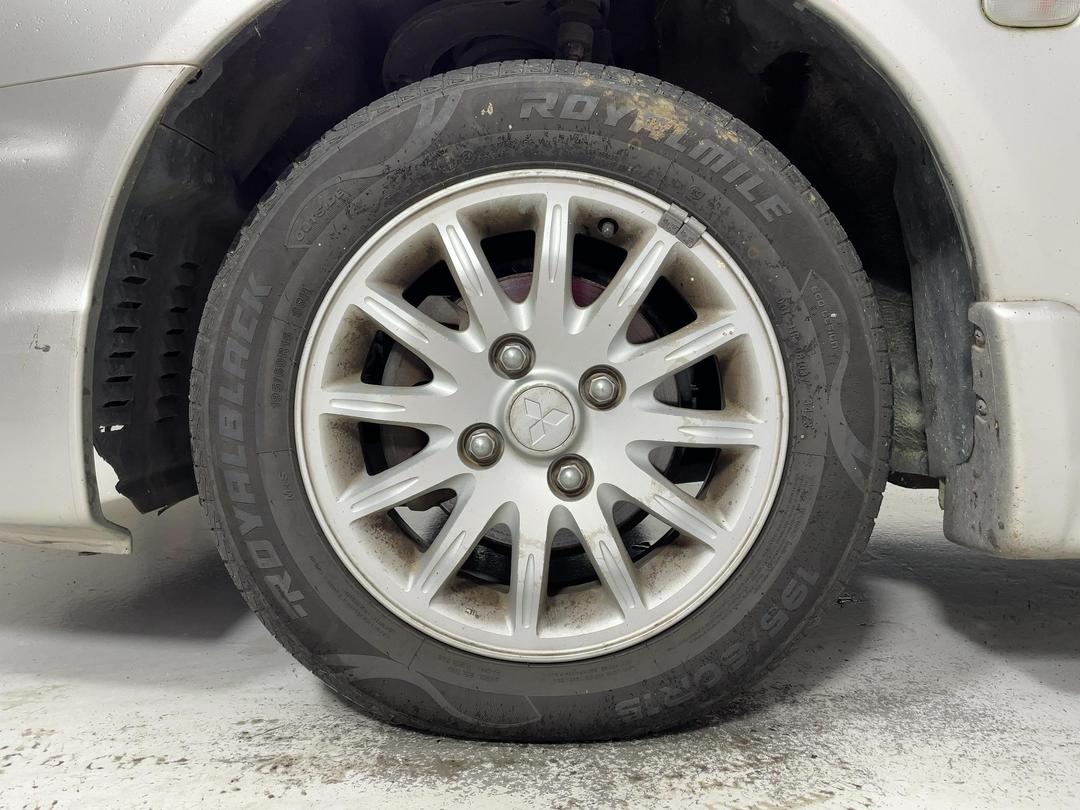 Photo '10' of Mitsubishi Galant