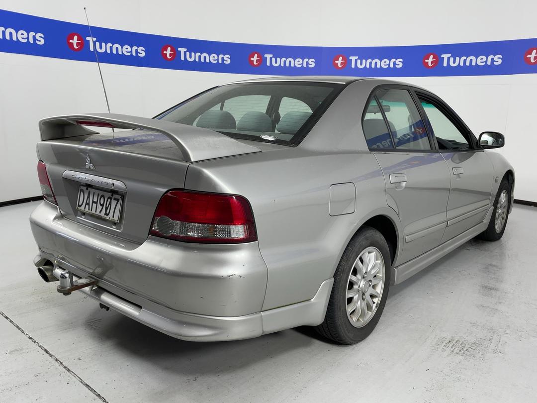 Photo '7' of Mitsubishi Galant