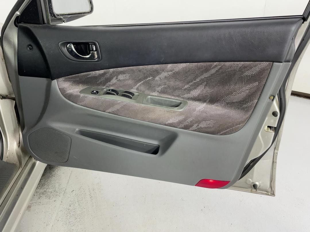 Photo '15' of Mitsubishi Galant