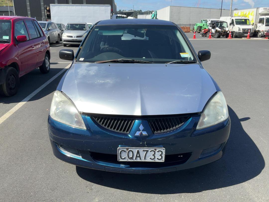 Photo '2' of Mitsubishi Lancer ES Photo '2' of Mitsubishi Lancer ES