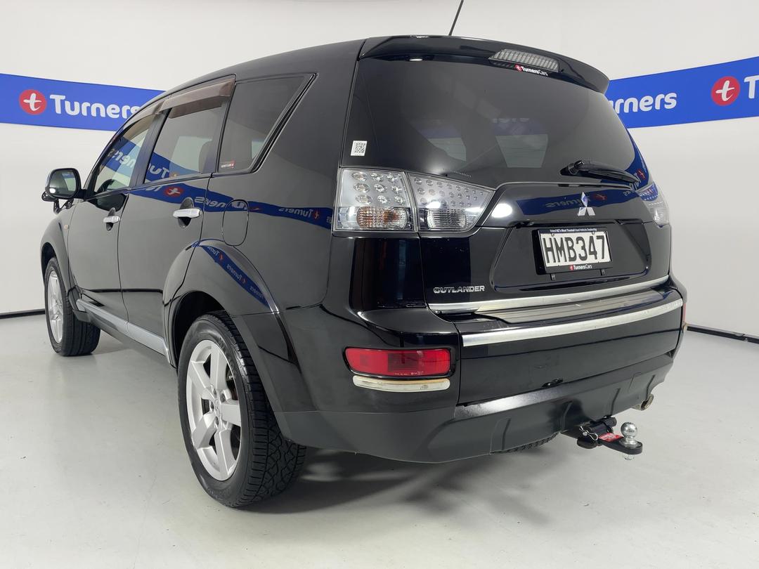 Photo '5' of Mitsubishi Outlander