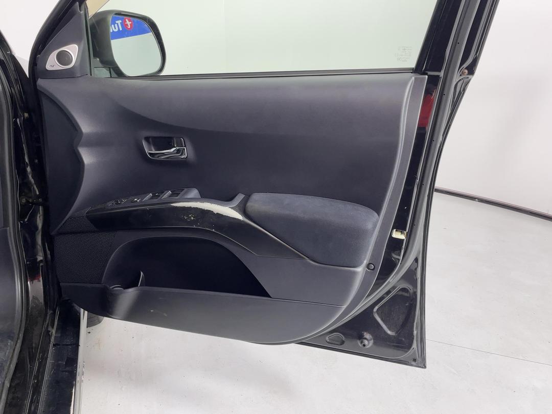 Photo '15' of Mitsubishi Outlander