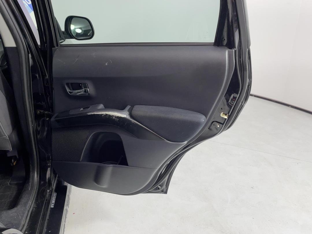 Photo '19' of Mitsubishi Outlander