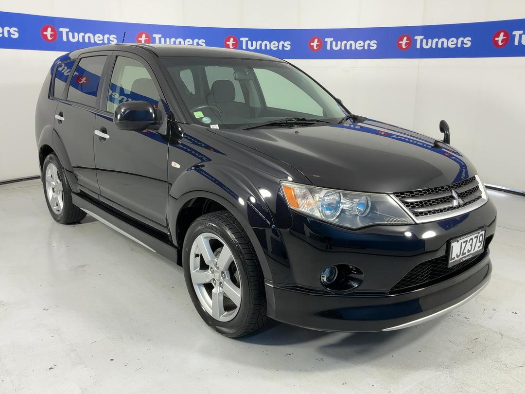 Photo '1' of Mitsubishi Outlander
