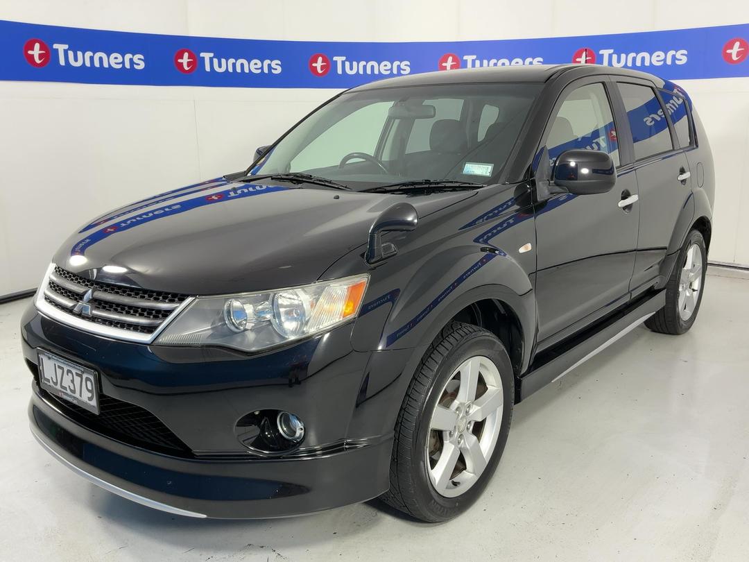 Photo '4' of Mitsubishi Outlander