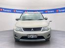 Thumbnail '2' of Mitsubishi Outlander