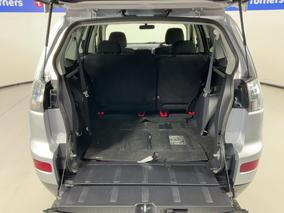 Photo '14' of Mitsubishi Outlander
