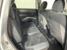 Photo '20' of Mitsubishi Outlander