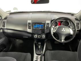 Photo '17' of Mitsubishi Outlander