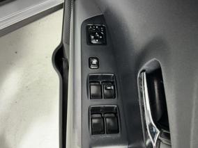 Photo '23' of Mitsubishi Outlander