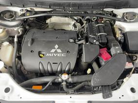 Photo '13' of Mitsubishi Outlander