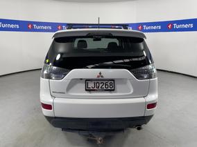 Photo '6' of Mitsubishi Outlander