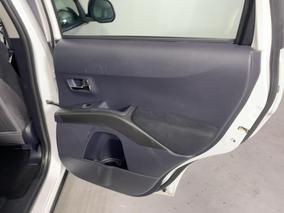 Photo '19' of Mitsubishi Outlander