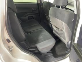 Photo '20' of Mitsubishi Outlander