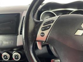 Photo '23' of Mitsubishi Outlander