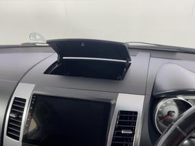 Photo '25' of Mitsubishi Outlander