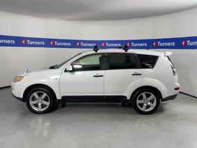 Photo '27' of Mitsubishi Outlander