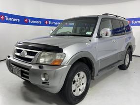 Photo '4' of Mitsubishi Pajero
