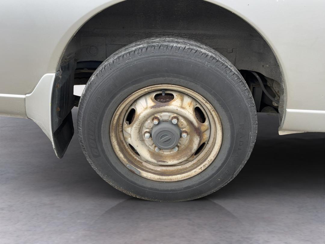 Photo '10' of Nissan Caravan Photo '10' of Nissan Caravan