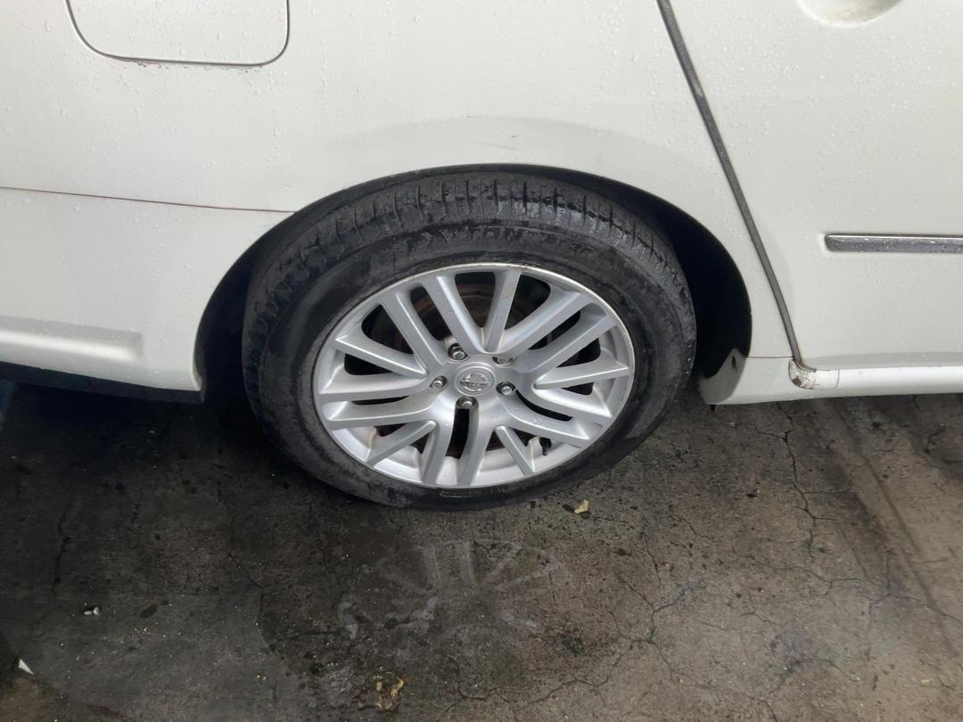 Photo '18' of Nissan Fuga