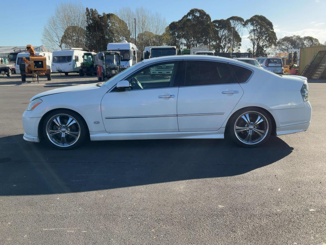 Photo '5' of Nissan Fuga Photo '5' of Nissan Fuga