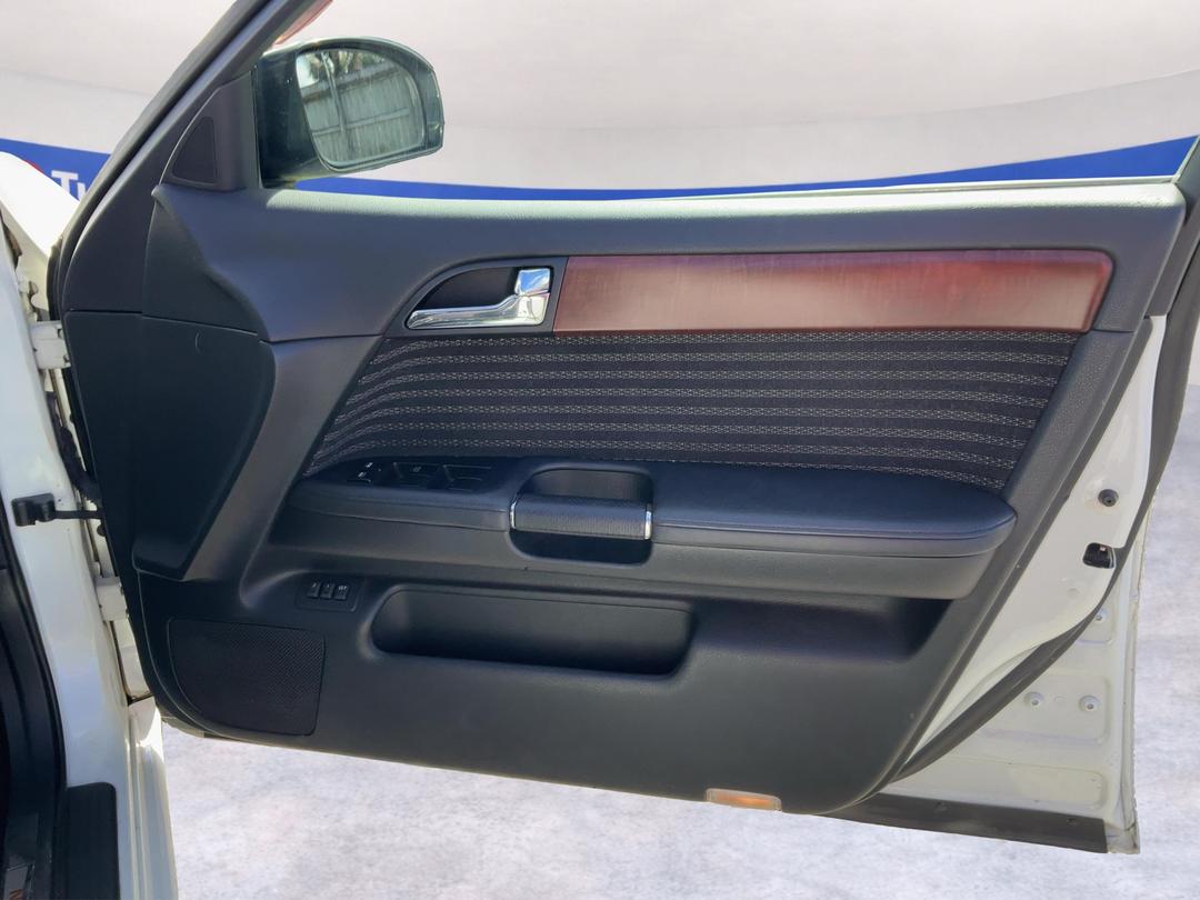 Photo '13' of Nissan Fuga Photo '13' of Nissan Fuga