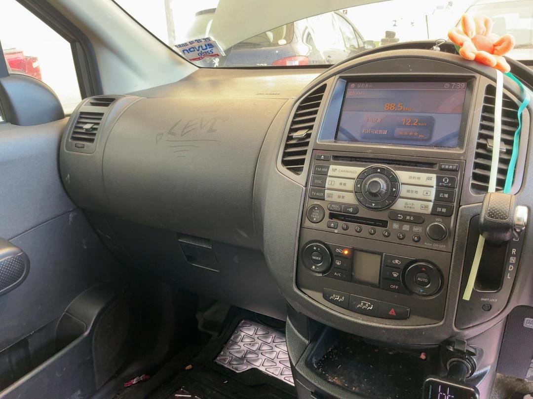 Photo '19' of Nissan Lafesta Photo '19' of Nissan Lafesta