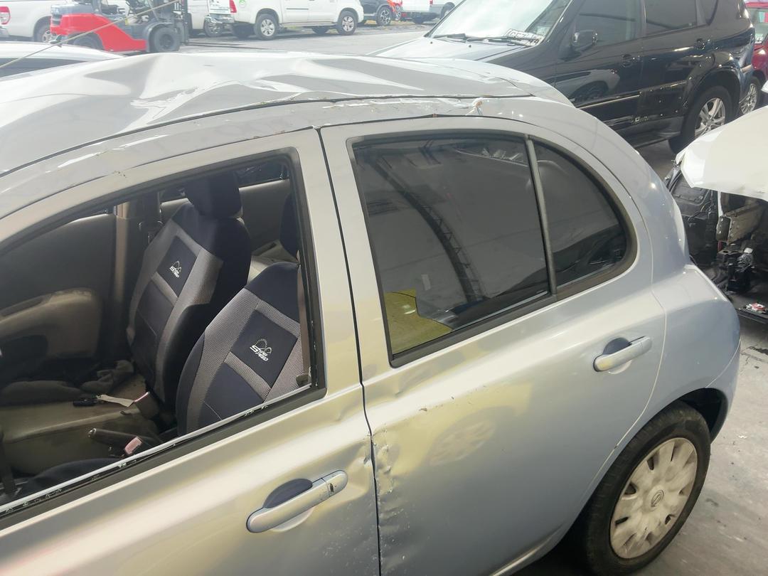 Photo '8' of Nissan March