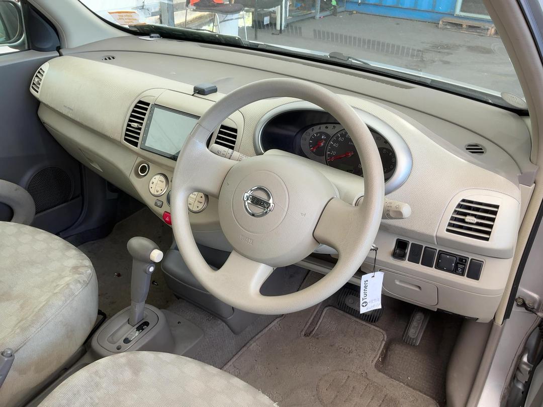 Photo '18' of Nissan March Photo '18' of Nissan March