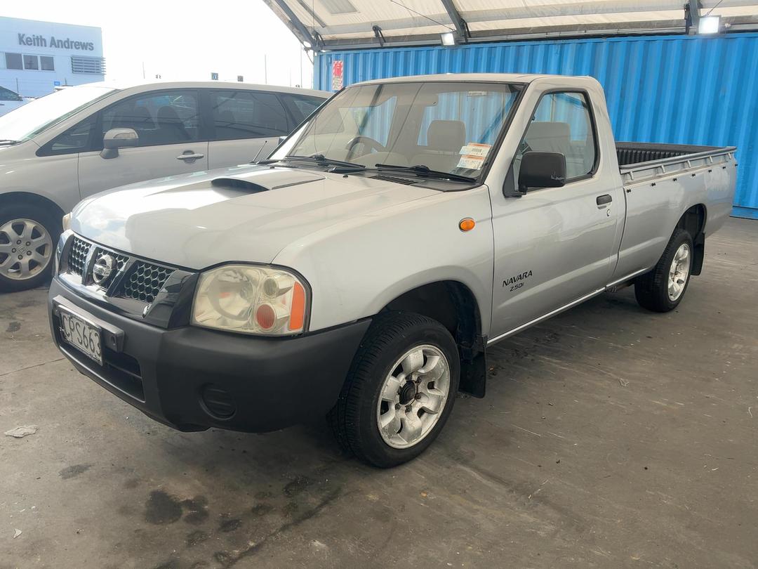 Photo '3' of Nissan Navara S/C W/S