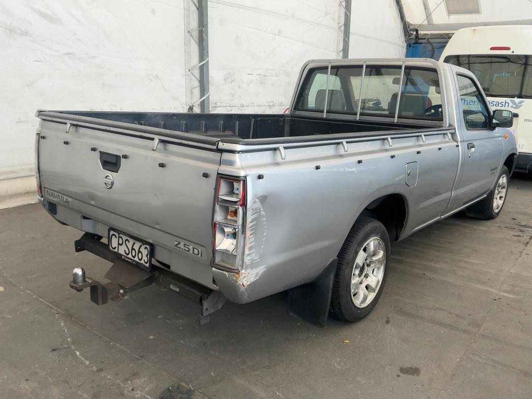 Photo '11' of Nissan Navara S/C W/S