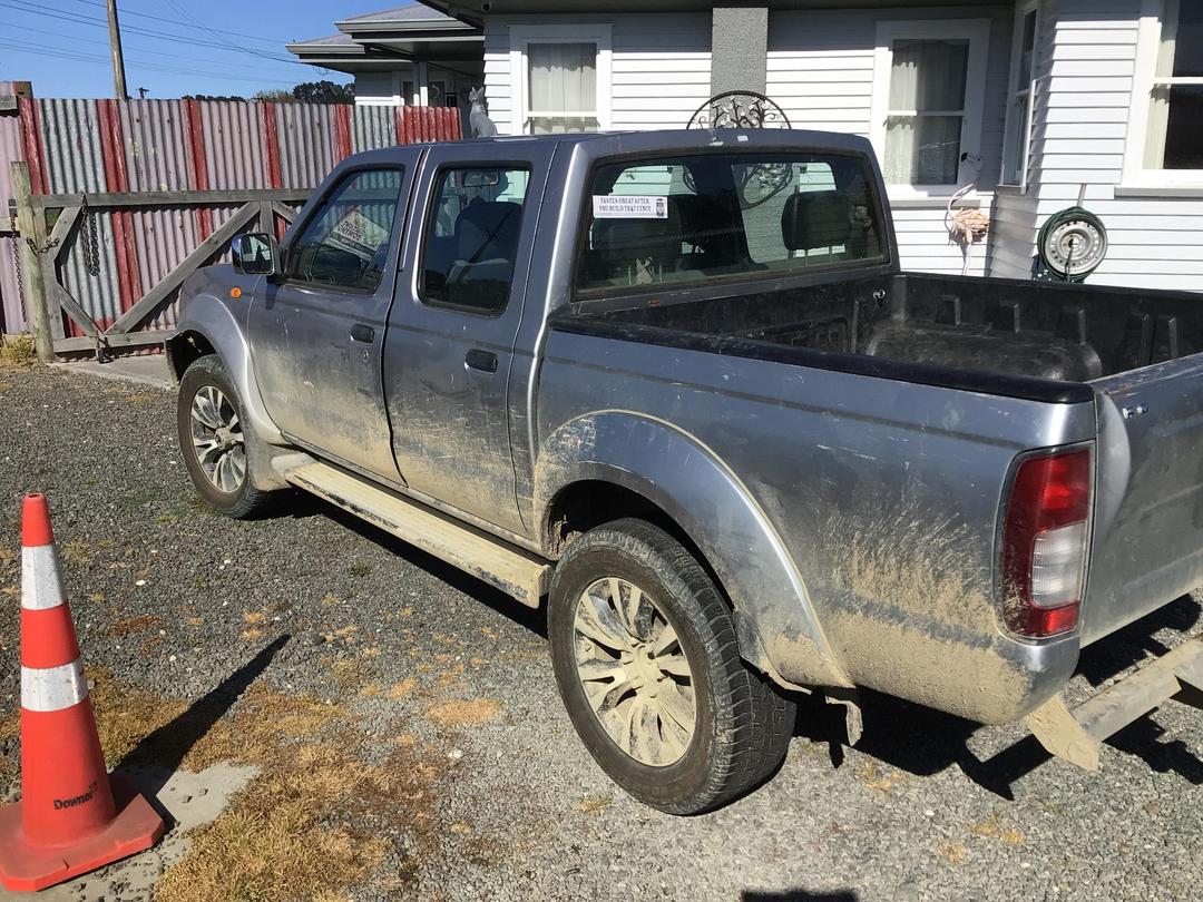 Photo '6' of Nissan Navara DC W/S AIR Photo '6' of Nissan Navara DC W/S AIR
