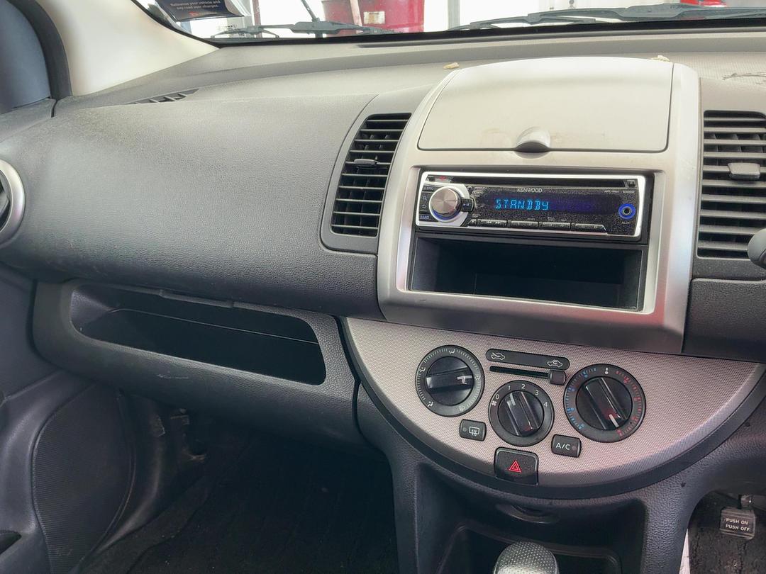Photo '16' of Nissan Note Photo '16' of Nissan Note