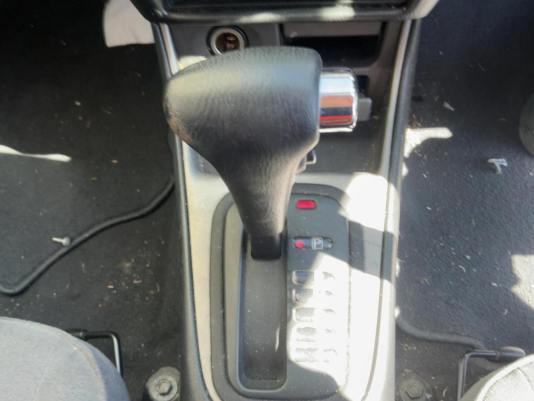 Photo '13' of Nissan Pulsar ST Photo '13' of Nissan Pulsar ST