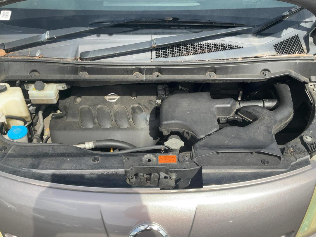 Photo '3' of Nissan Serena Photo '3' of Nissan Serena