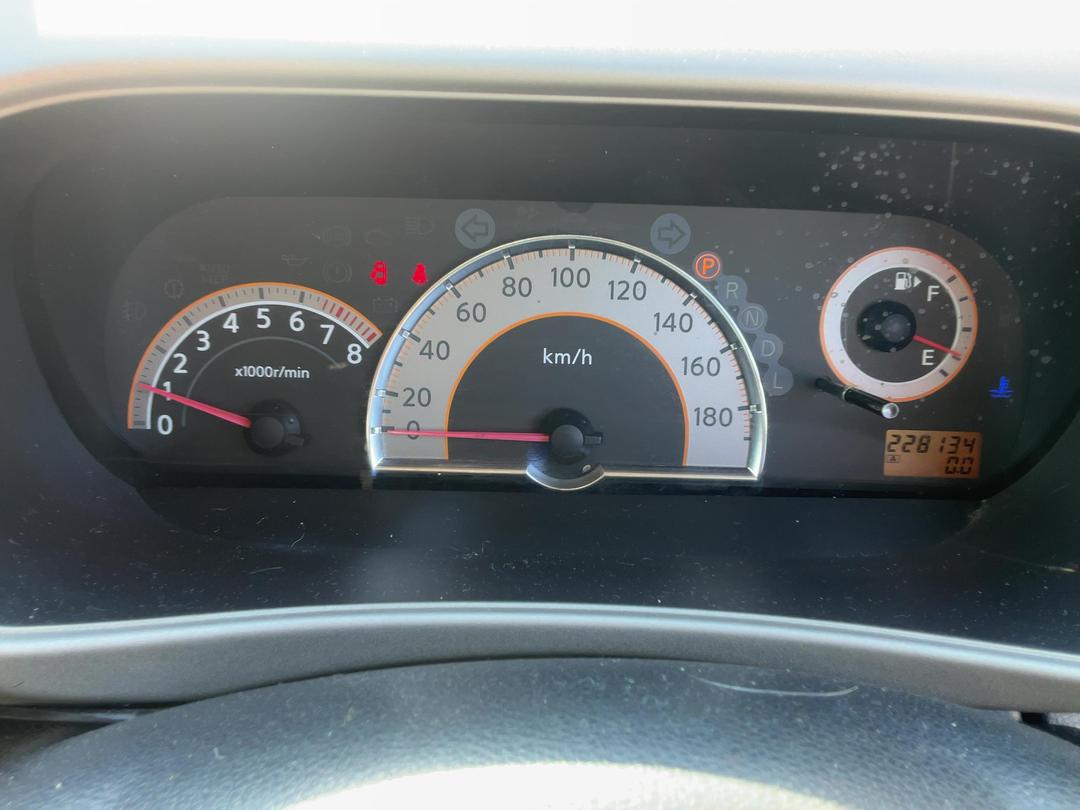 Photo '6' of Nissan Serena Photo '6' of Nissan Serena