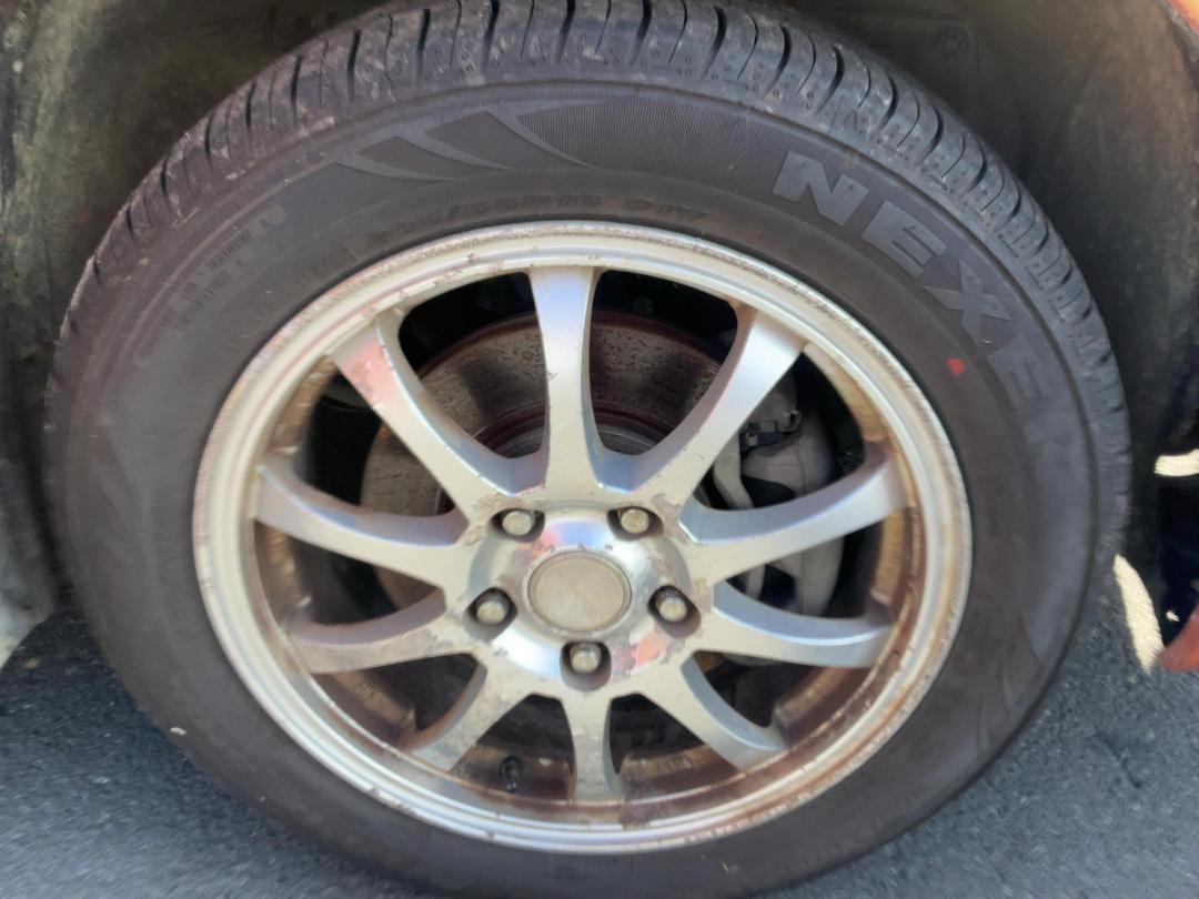 Photo '16' of Nissan Serena Photo '16' of Nissan Serena