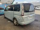 Thumbnail '4' of Nissan Serena