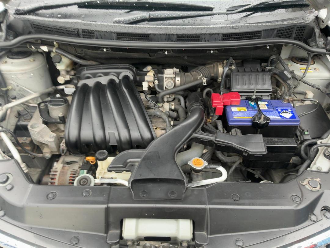 Photo '16' of Nissan Tiida