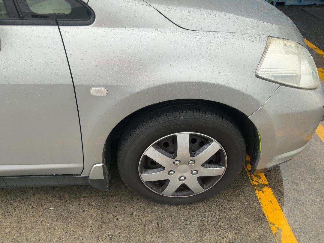 Photo '21' of Nissan Tiida