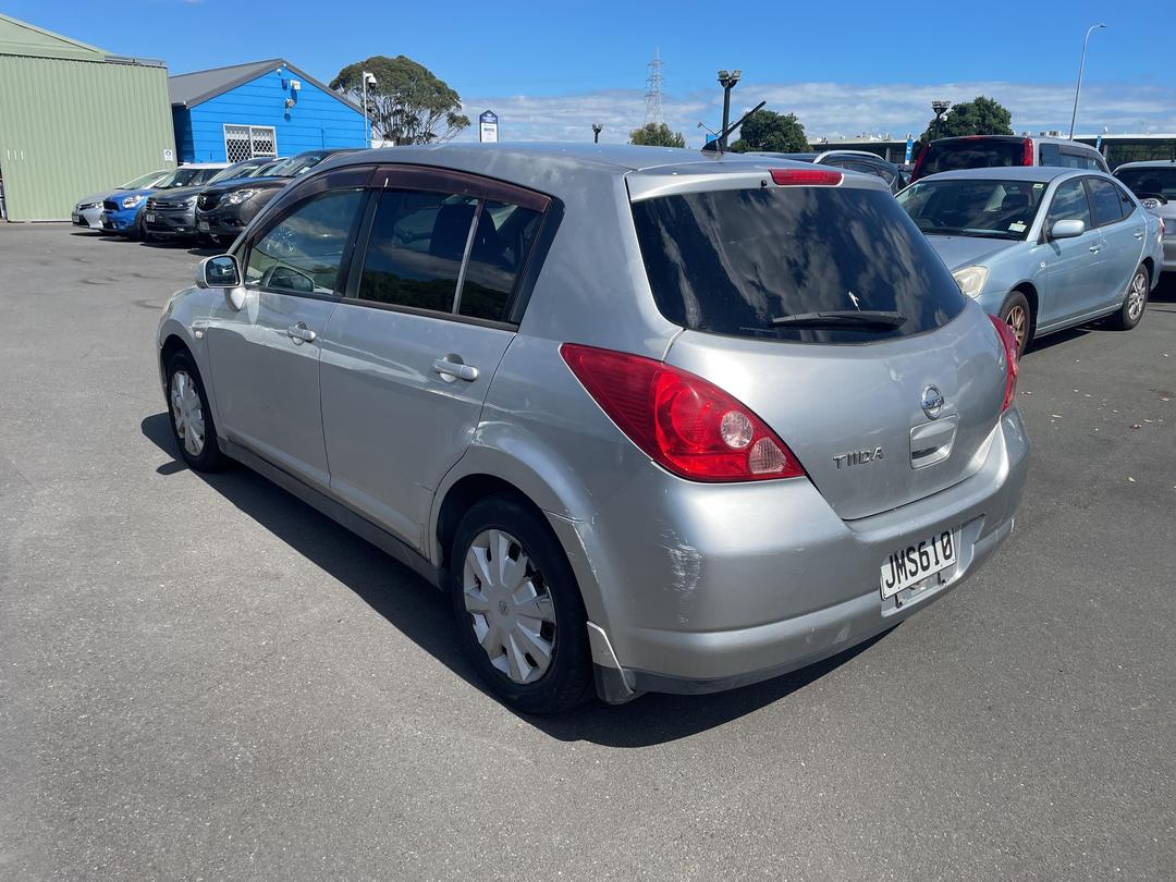 Photo '7' of Nissan Tiida