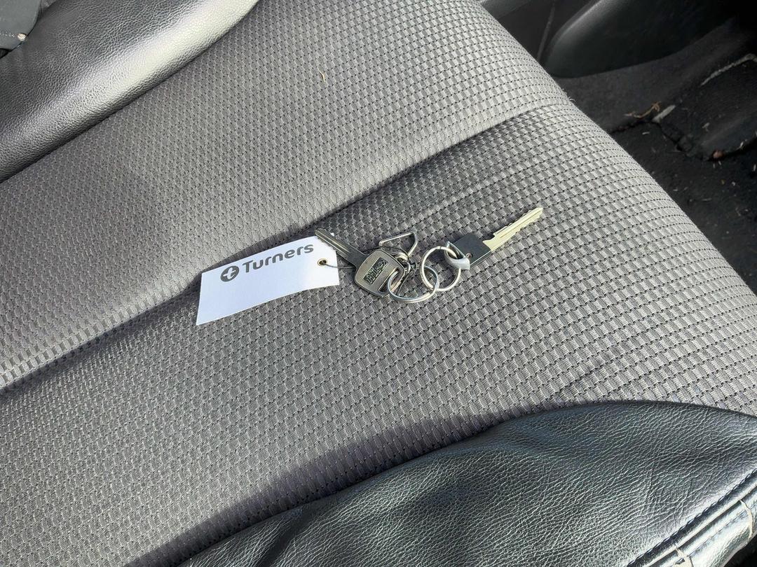 Photo '16' of Nissan Tiida