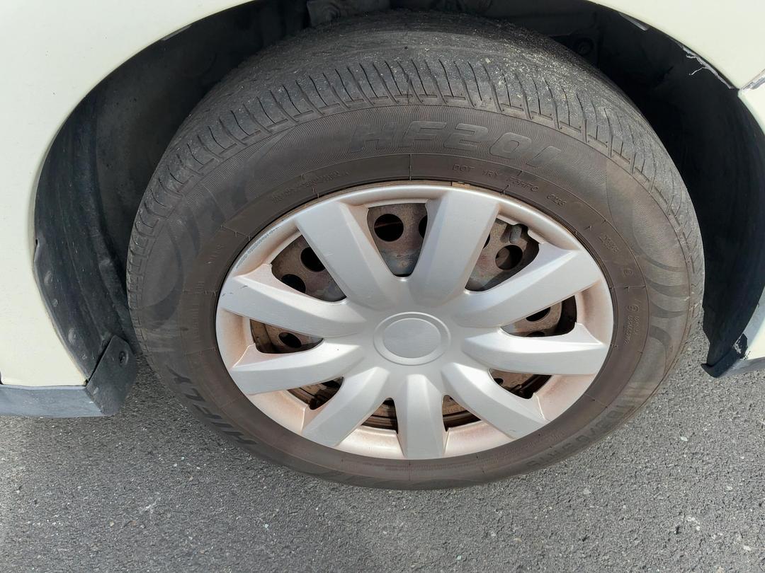 Photo '17' of Nissan Tiida