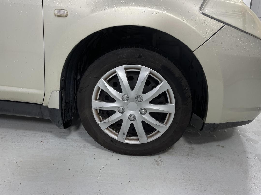 Photo '7' of Nissan Tiida